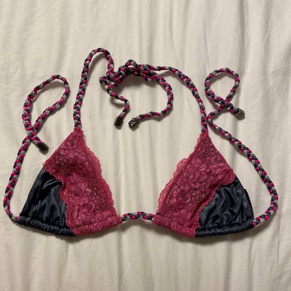 Beach Bunny • Lace Trim Triangle Bikini Top